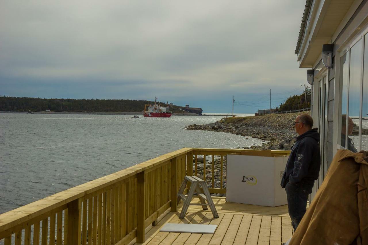 A Wave From It All Port Saunders Exterior photo